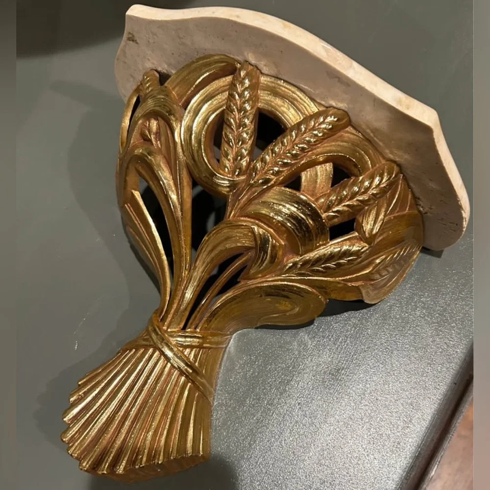 Vintage Syroco Elegant Gold Wall Sconce